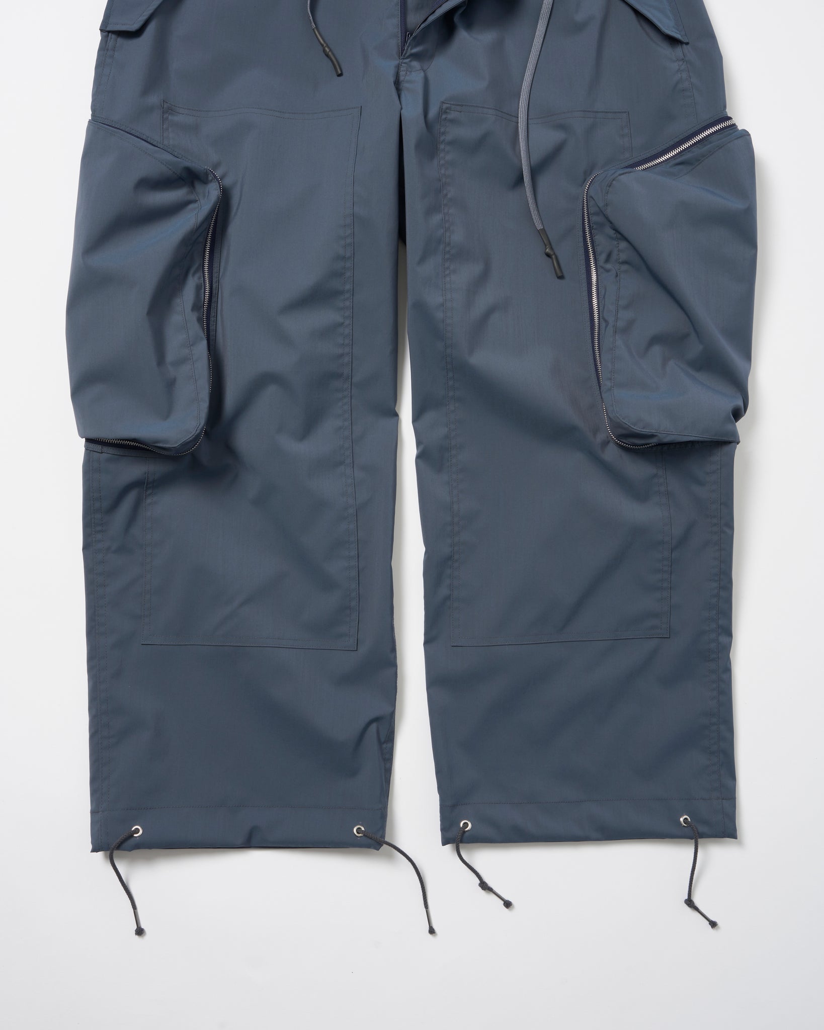 COVERED POCKET CROPPED CARGO PANTS .11【ASH BLUE】
