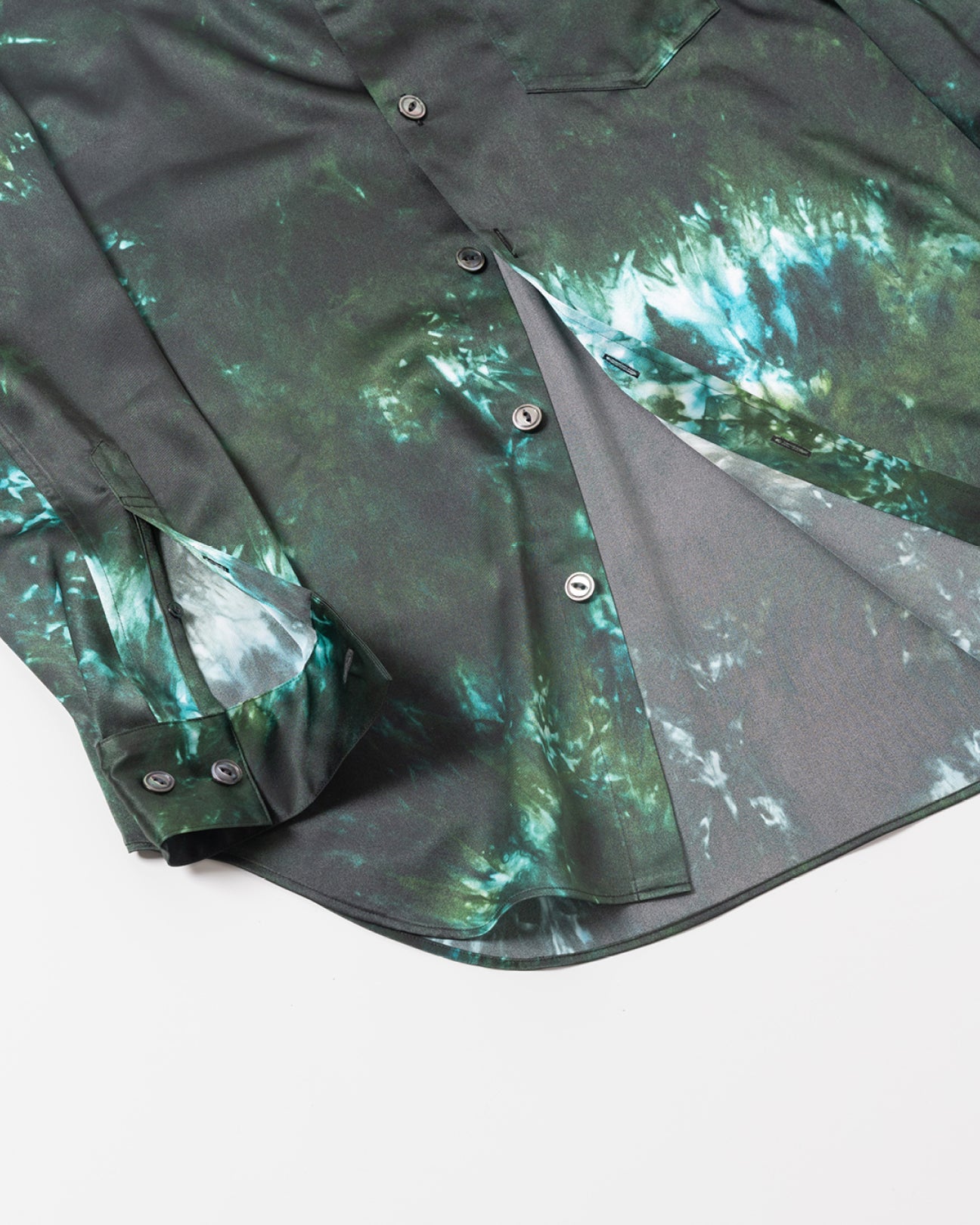 GRAPHIC PRINT REGULAR FIT SHIRT .09【GREEN GEM】