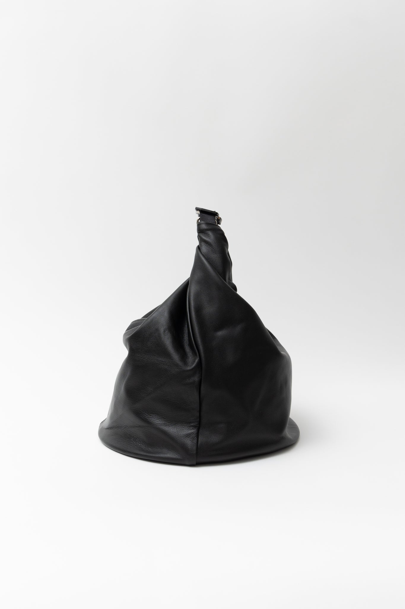 ROLLTOP BAG M .09 [BLACK]