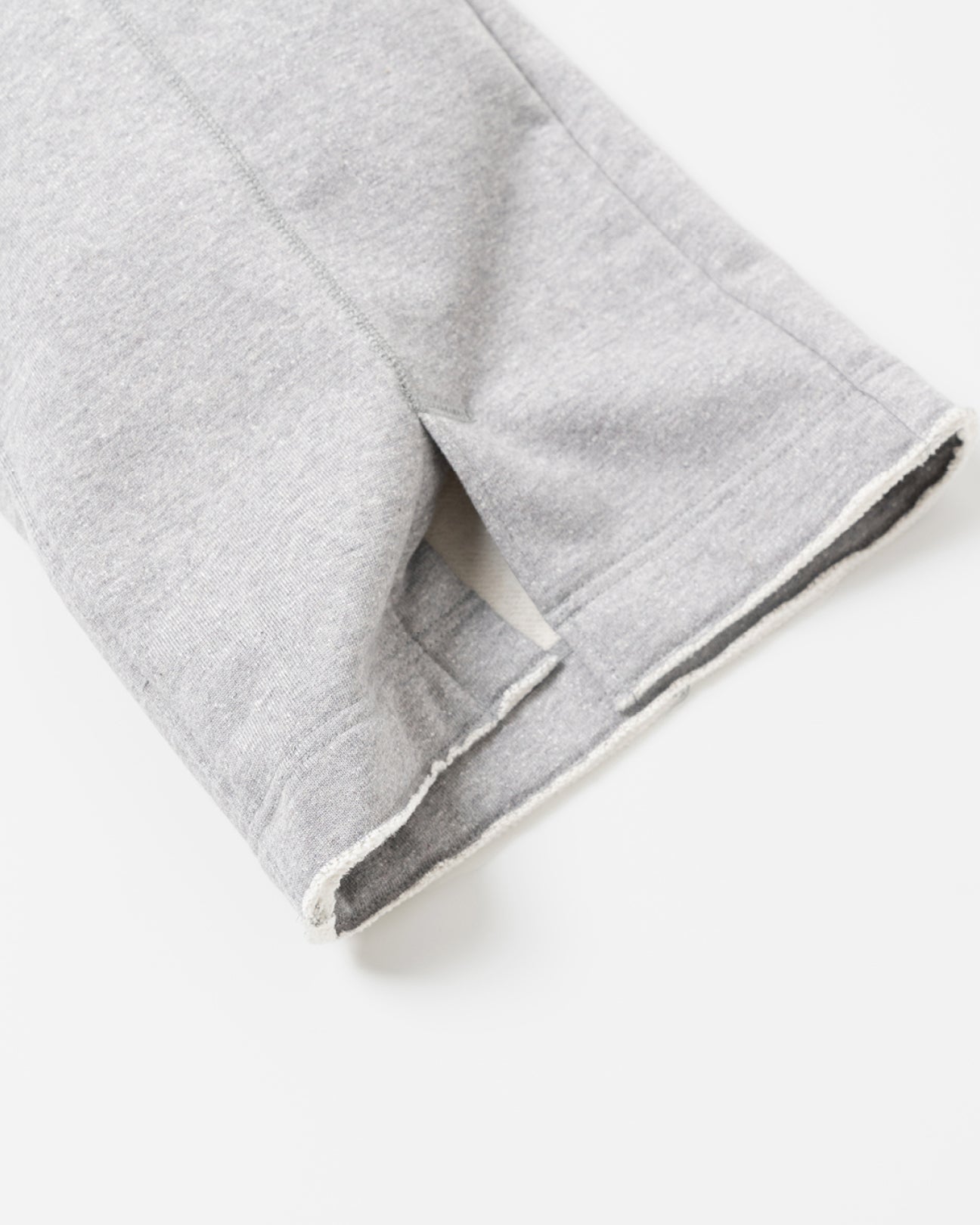 SAKURA OILED PANEL SWEAT PANTS [HEATHER GRAY]