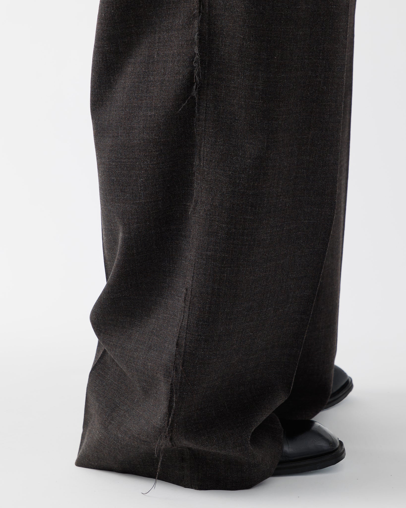 ROUGH WOOL 3TUCK BAGGY TROUSERS .15【DARK BROWN】