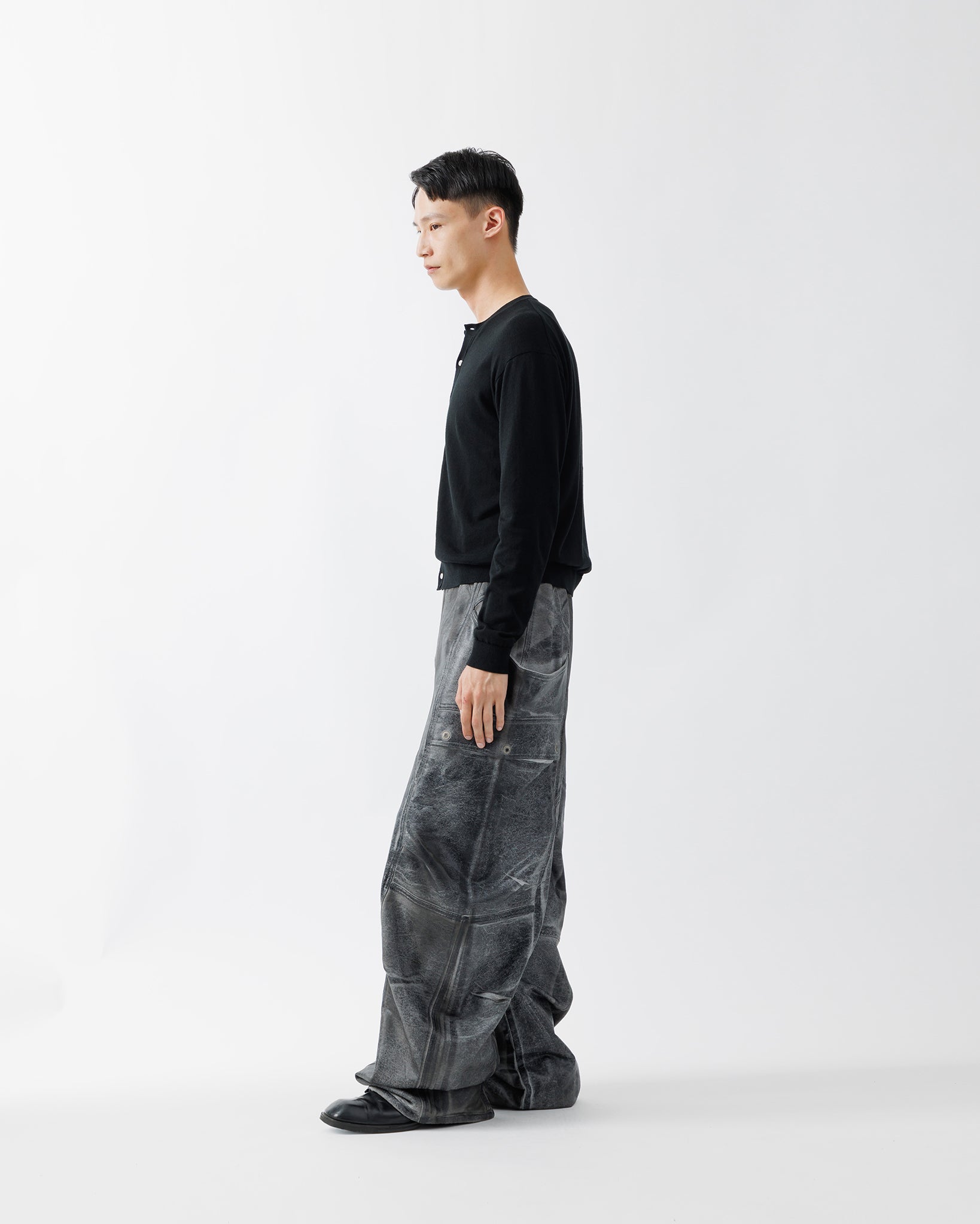 CRACKING COATED BANANA CUTTING PANTS .15【HEARTHER GRAY BASE】