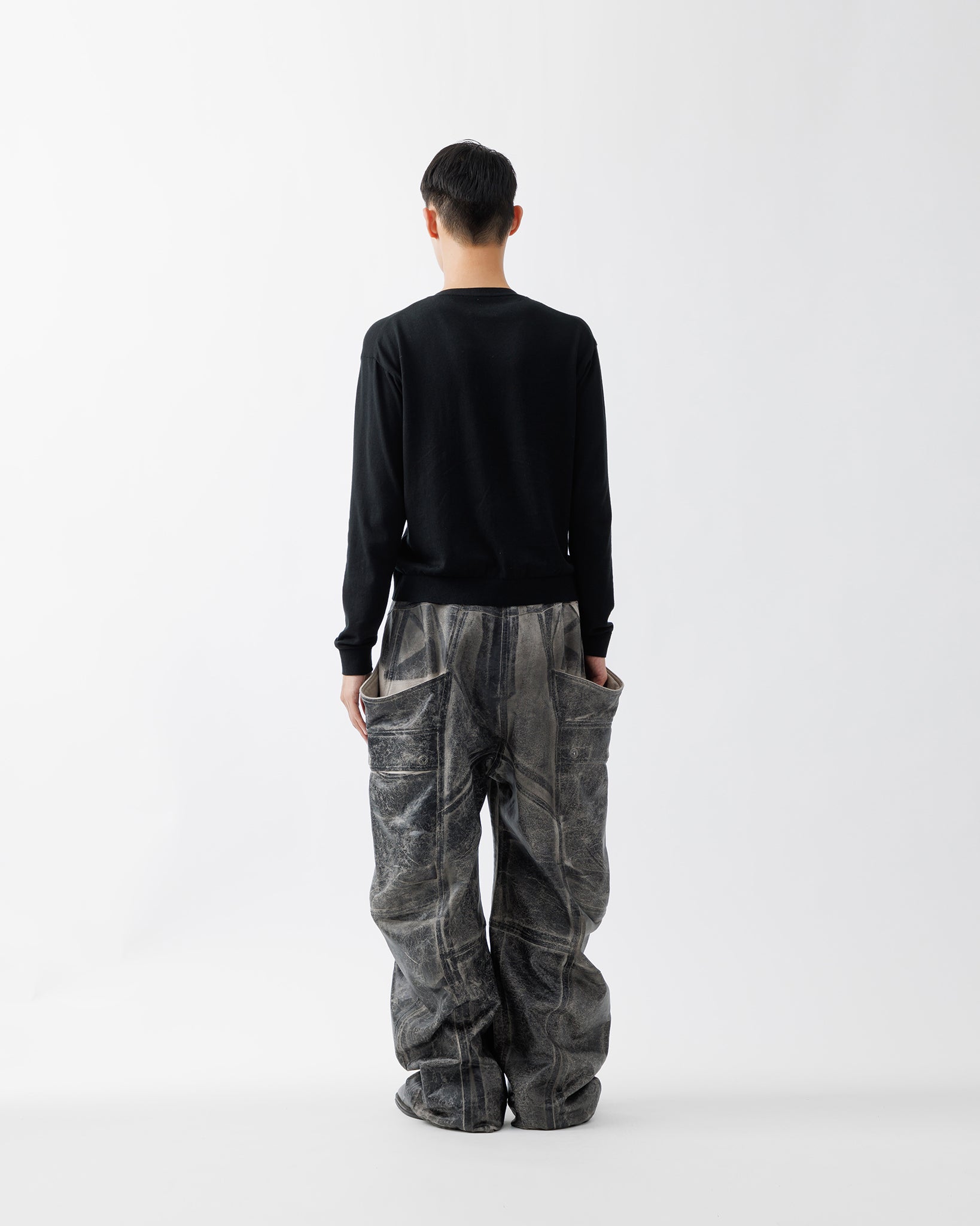 CREW-NECK SOFT KNIT .15【BLACK】