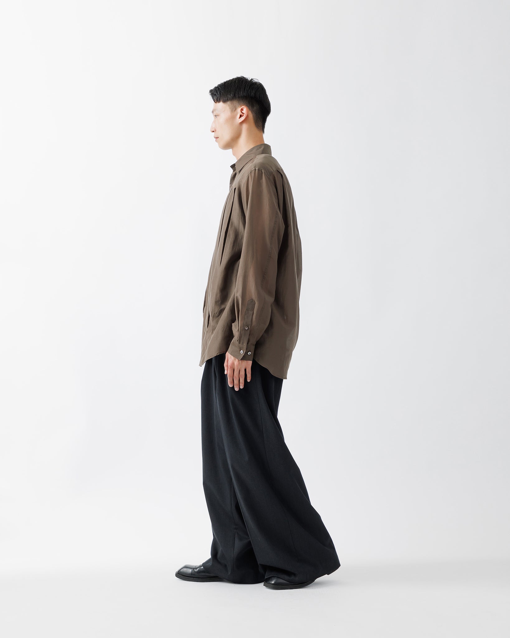 SHEER TUCK DRESS SHIRT .15【KHAKI】