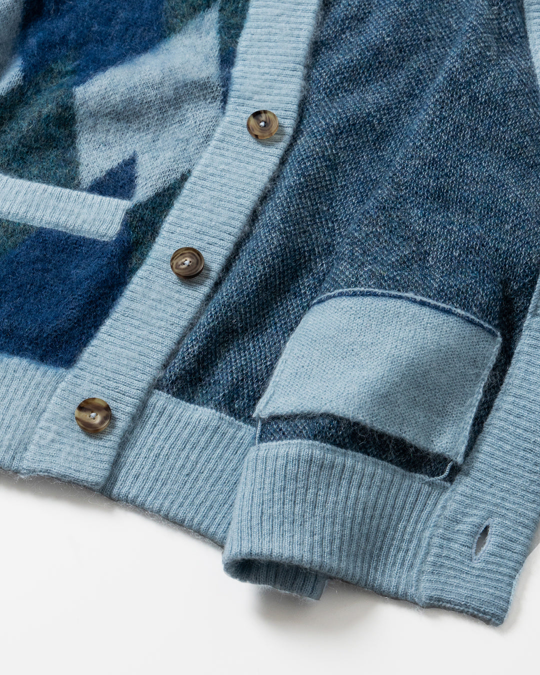 ARGYLE LOW SILHOUETTE MOHAIR CARDIGAN .07【BLUE】