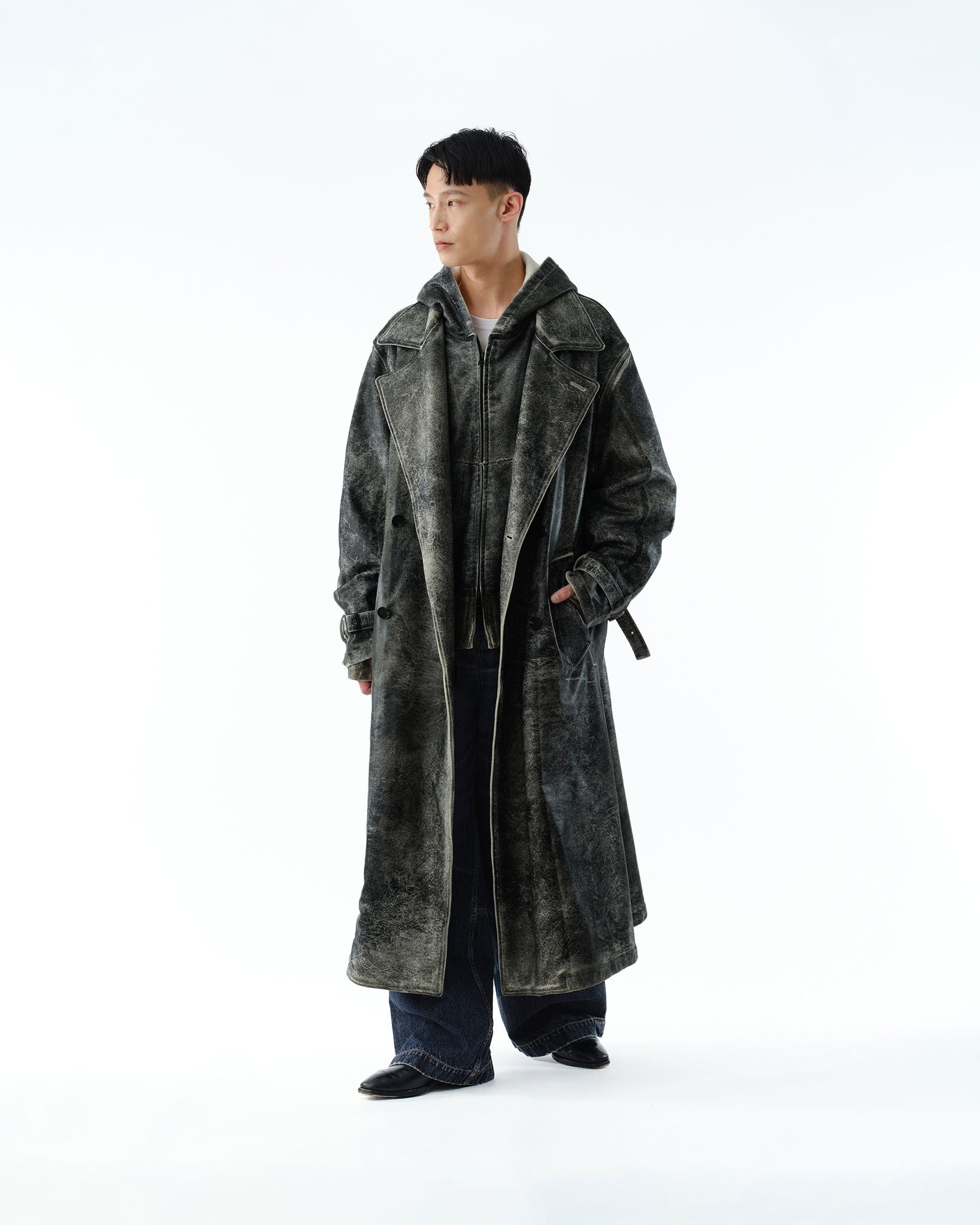 CRACKING COATED ULSTER COAT .14【WHITE BASE】 – SUBLATIONS